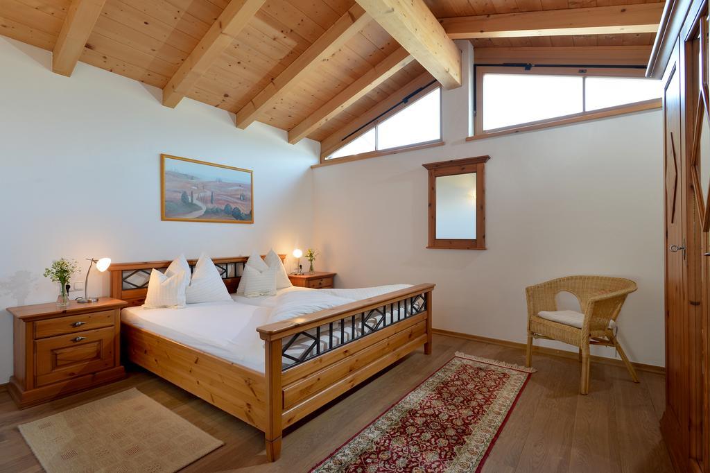 Hotel Theresia Garni Sankt Johann in Tirol Room photo